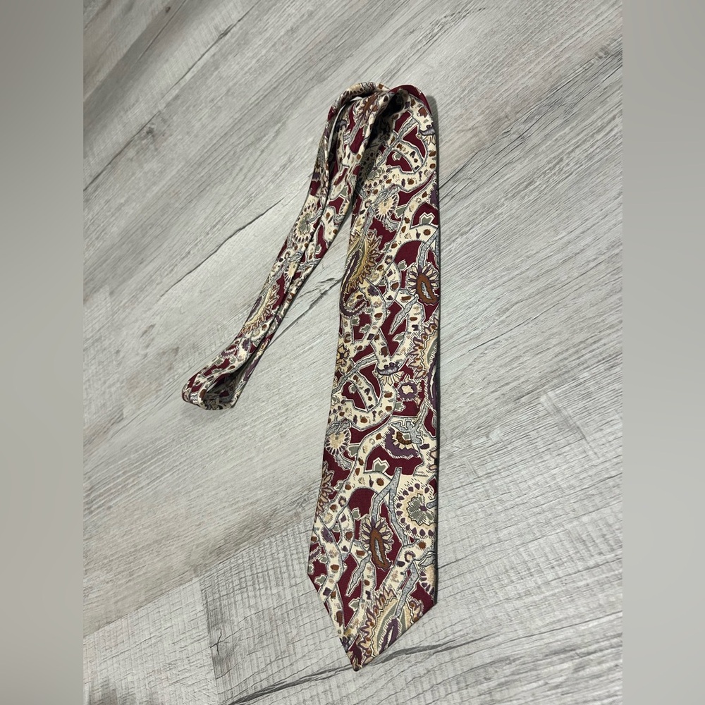Cream and wine Dior tie